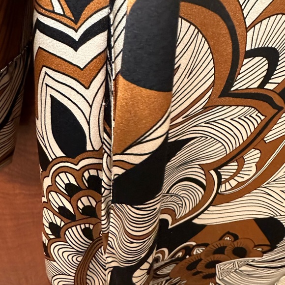 Mamoni Italian Silk V Neck Dress w 2 pockets in Bronze White & Black Size 40 EUC - Picture 7 of 9